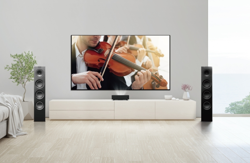 BenQ v7050i lifestyle BG